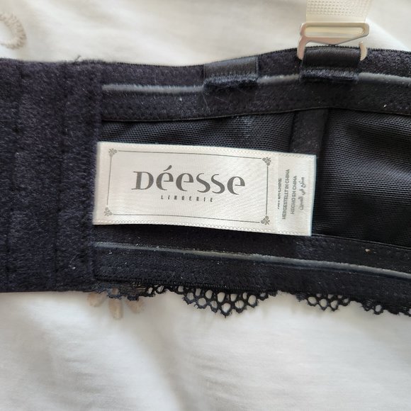 Deesse bra 42DD removable clear straps - Picture 9 of 10